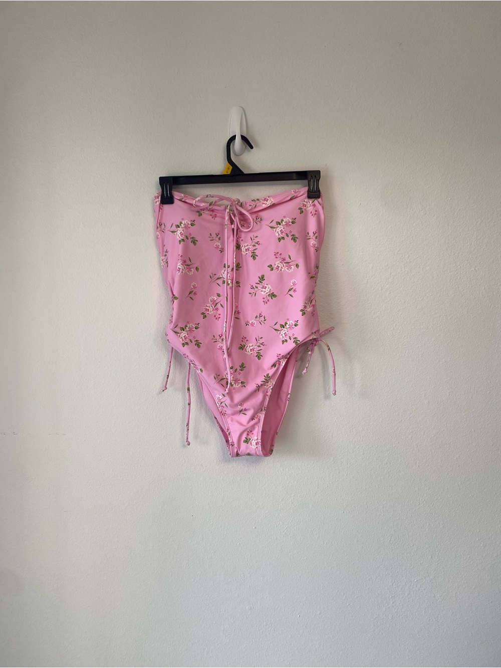 NWT Celebrity Swim Pink Floral One Piece Swimsuit Size XL